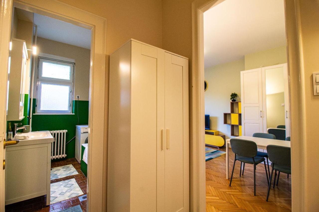 Апартаменти Small Paris